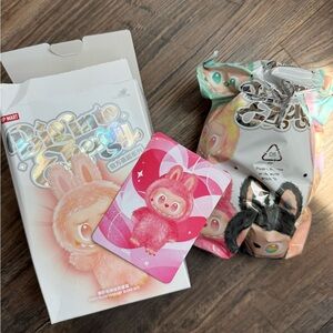 [Ready to Ship] Pop Mart THE MONSTERS BIG INTO ENERGY Plush Labubu (Love)